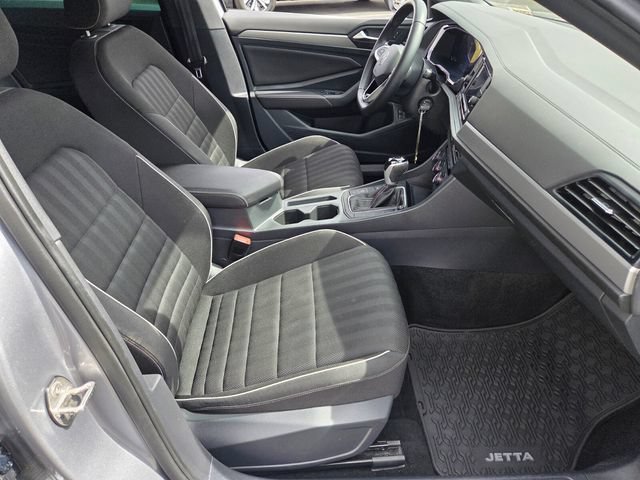 Certified 2024 Volkswagen Jetta Sport FWD image 16