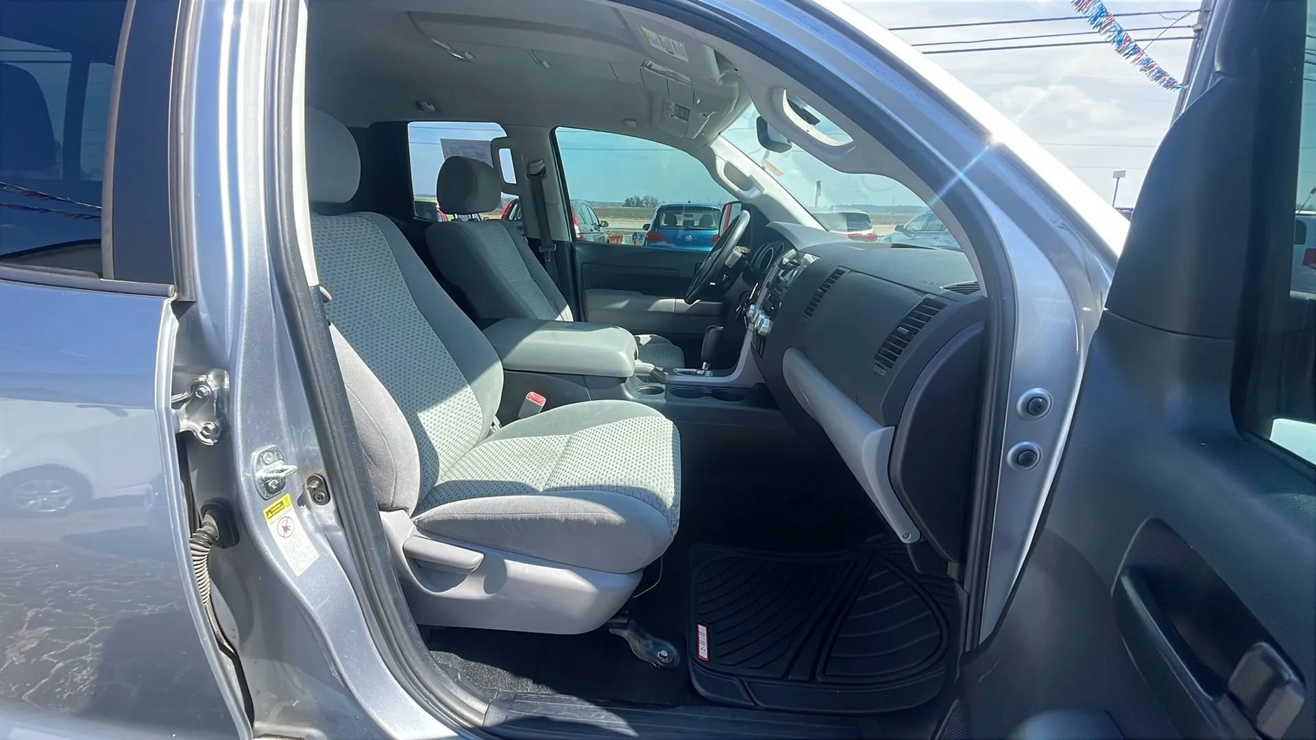 Used 2012 Toyota Tundra 4x4 Double Cab w/ TRD Off-Road Pkg image 26