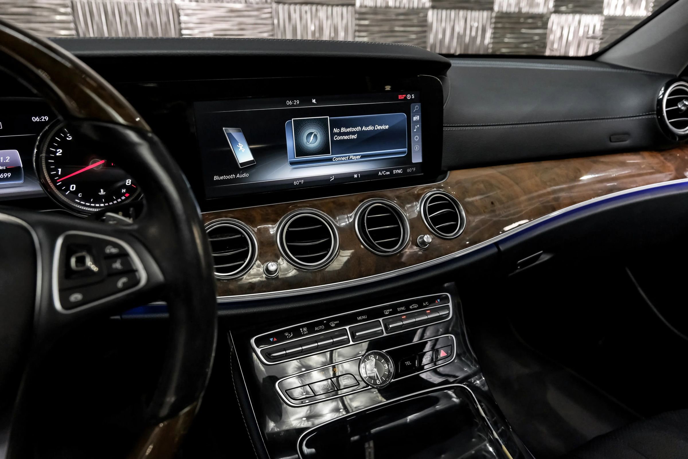 Used 2017 Mercedes-Benz E 300 image 24