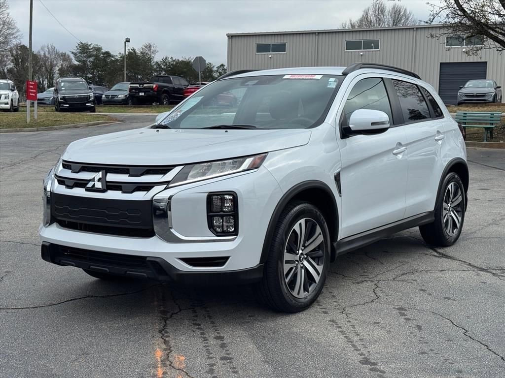 Used 2025 Mitsubishi Outlander Sport SEL image 7