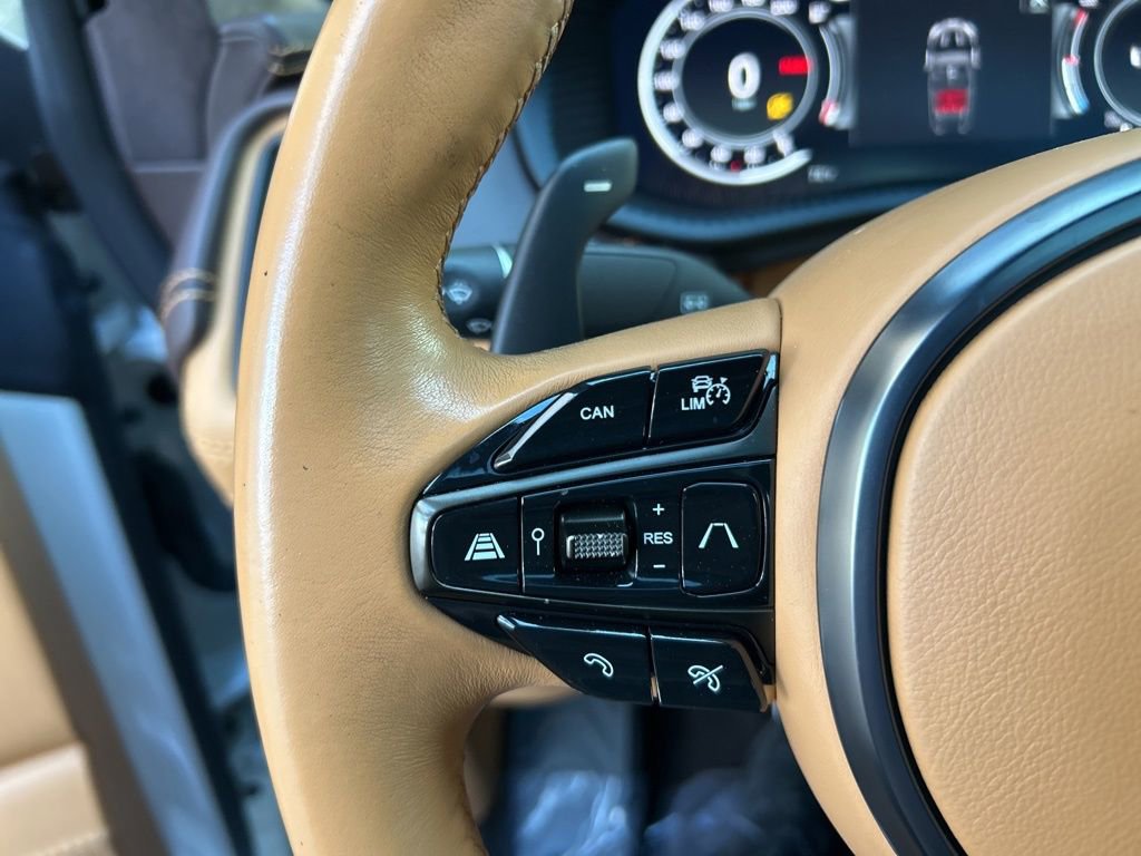 Used 2021 Aston Martin DBX image 59