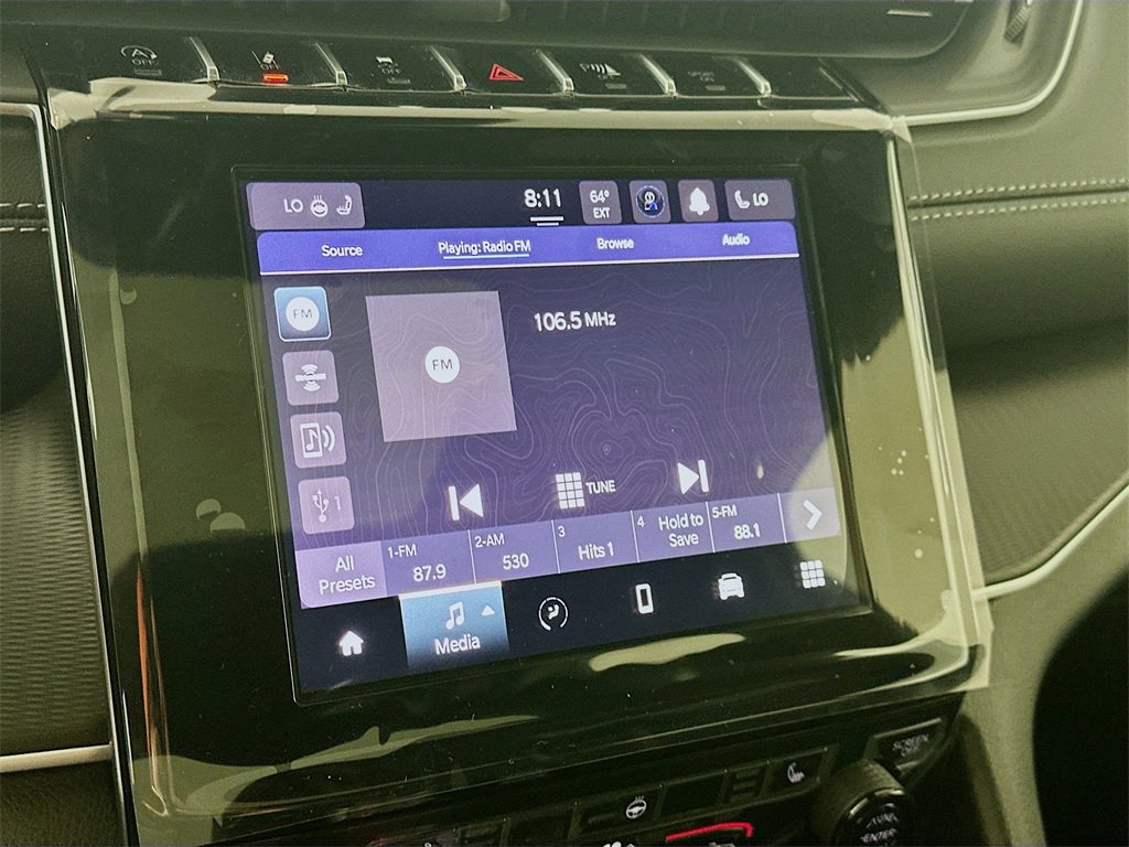 New 2025 Jeep Grand Cherokee Altitude image 13