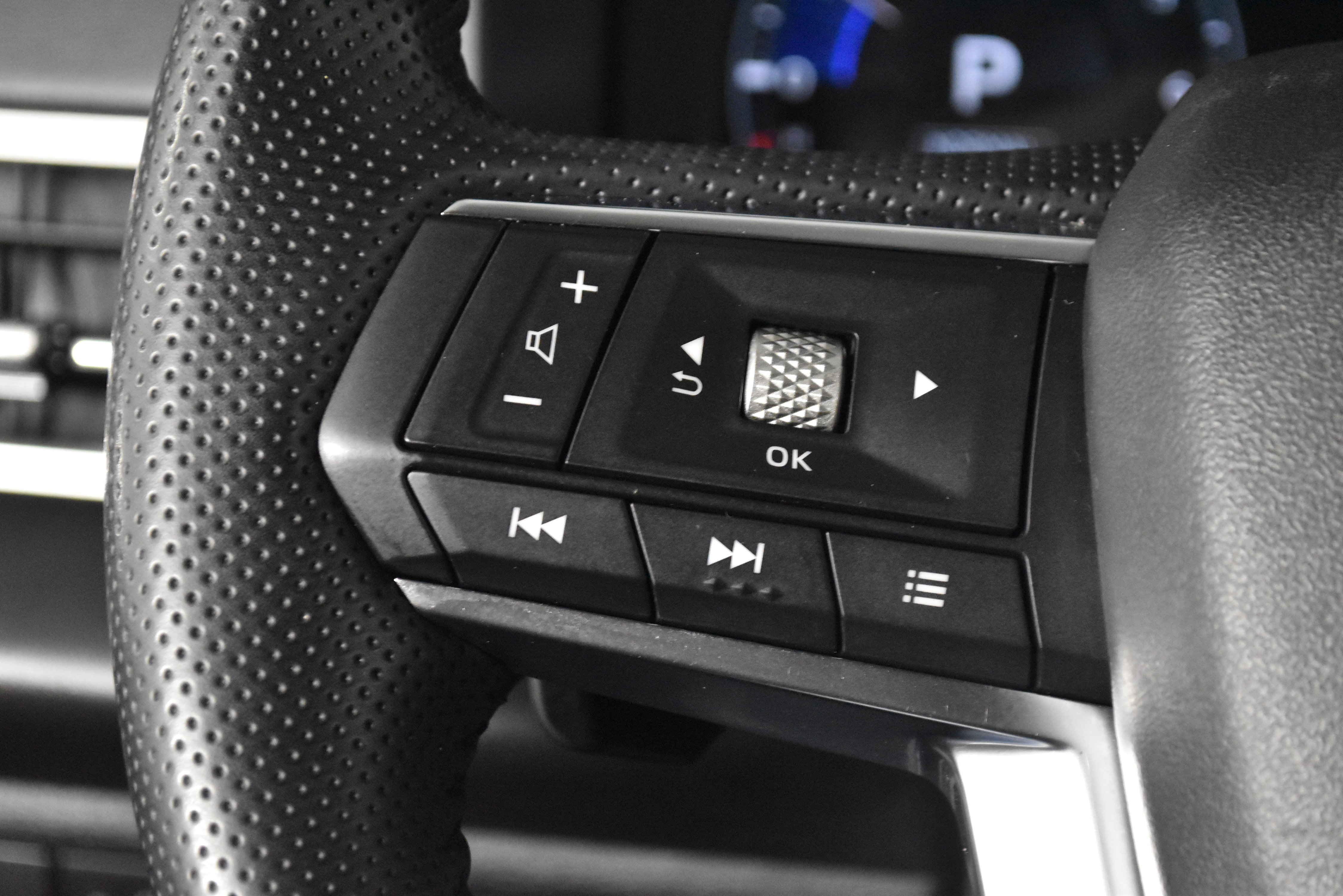 Used 2024 Mitsubishi Outlander SE image 20