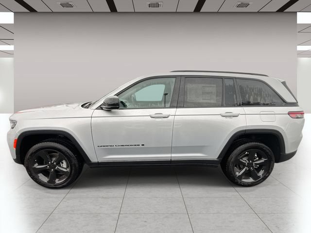 New 2025 Jeep Grand Cherokee Altitude AWD/4WD image 6