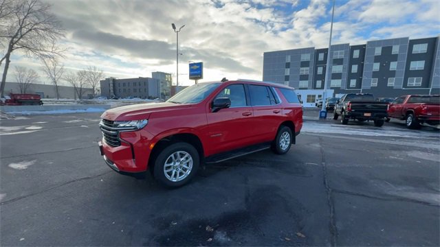 Used 2023 Chevrolet Tahoe LT w/ Luxury Package image 4
