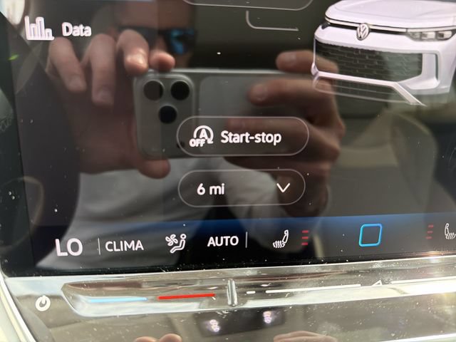 New 2026 Volkswagen Tiguan SE AWD/4WD image 16