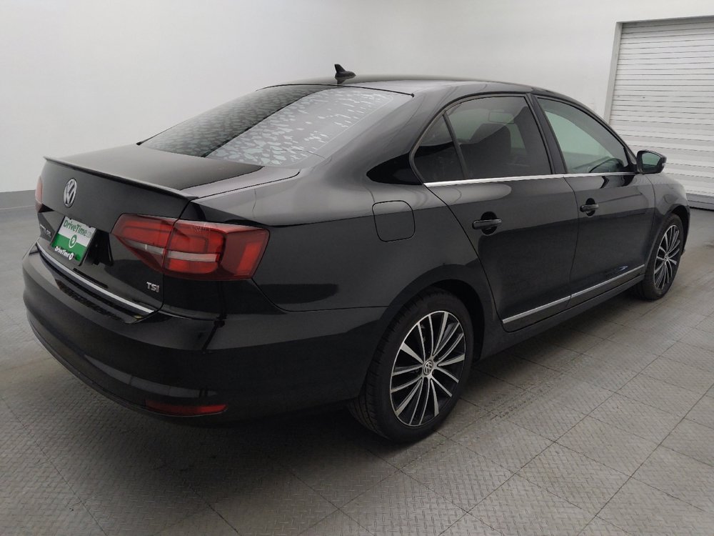 Used 2018 Volkswagen Jetta SEL image 9