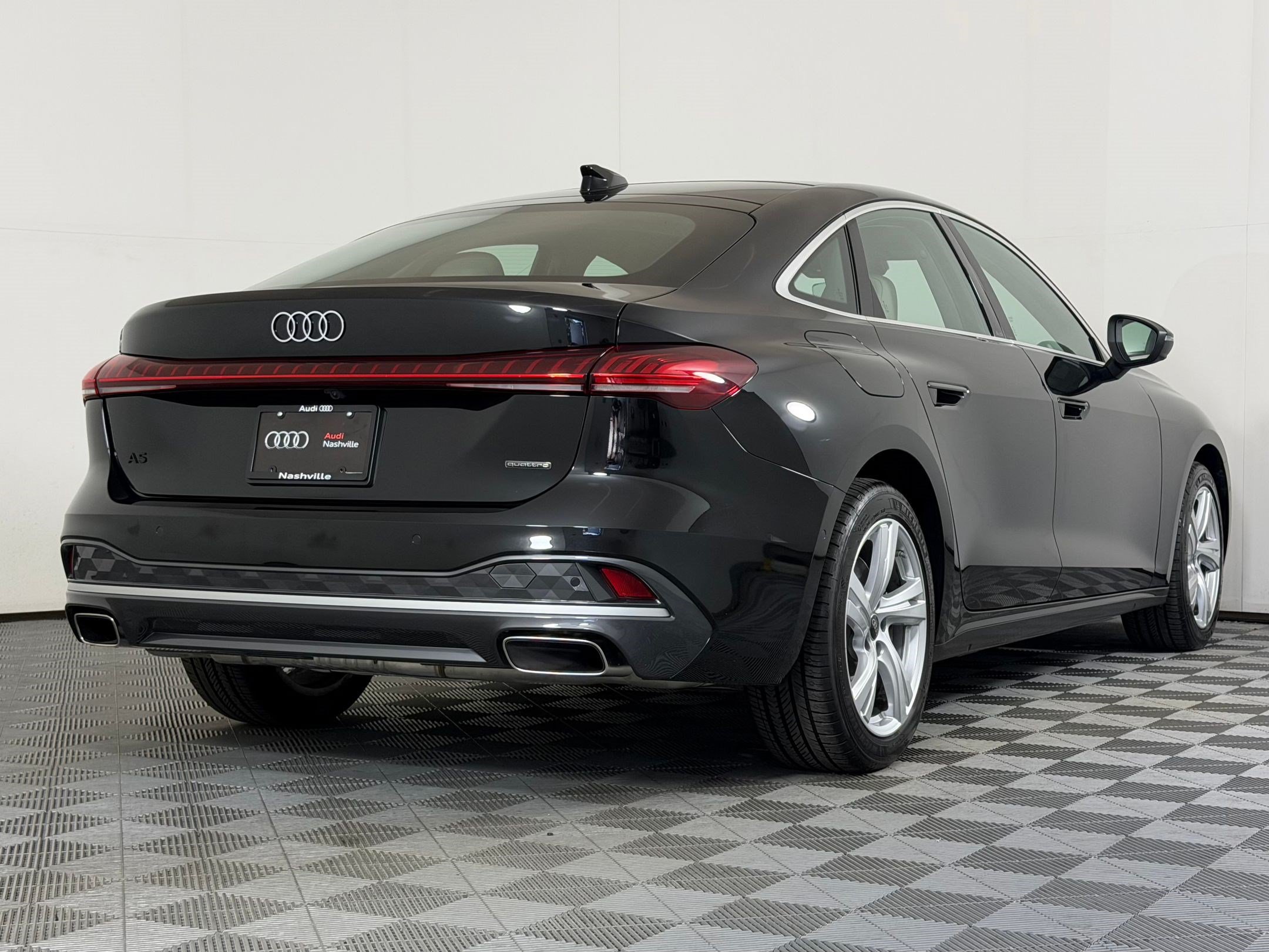 Used 2025 Audi A5 2.0T Premium w/ Convenience Package AWD/4WD image 9