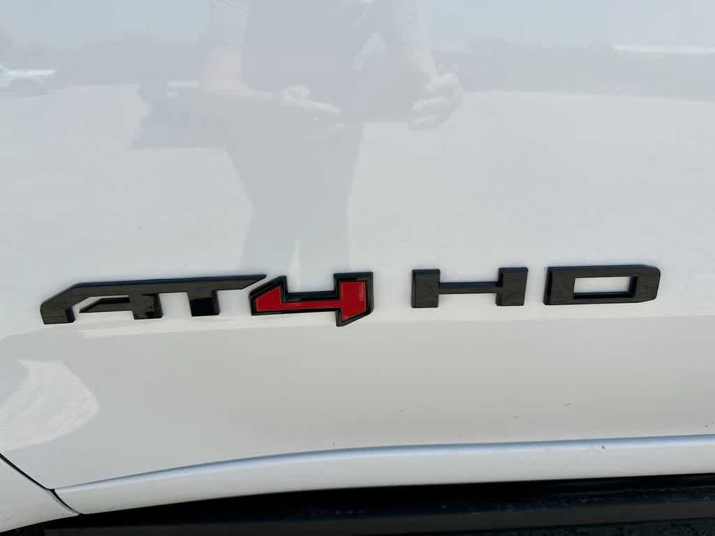 Used 2025 GMC Sierra 2500 AT4 w/ AT4 Premium Plus Package AWD/4WD image 15