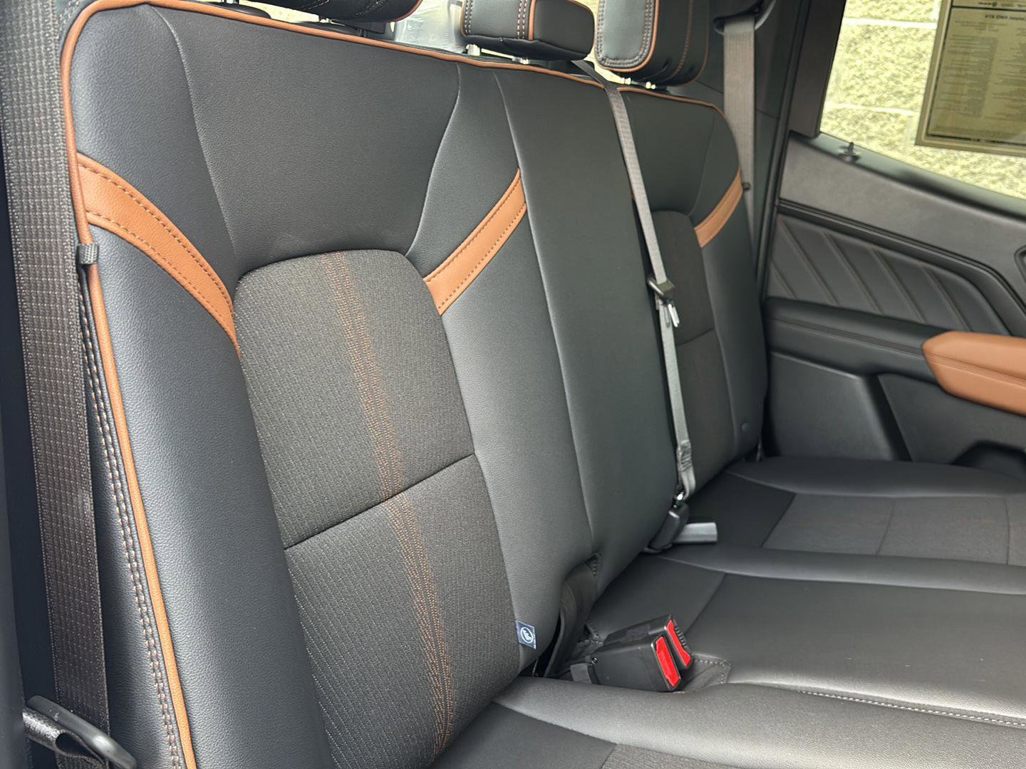 Used 2024 GMC Canyon AT4 w/ Technology Package image 23