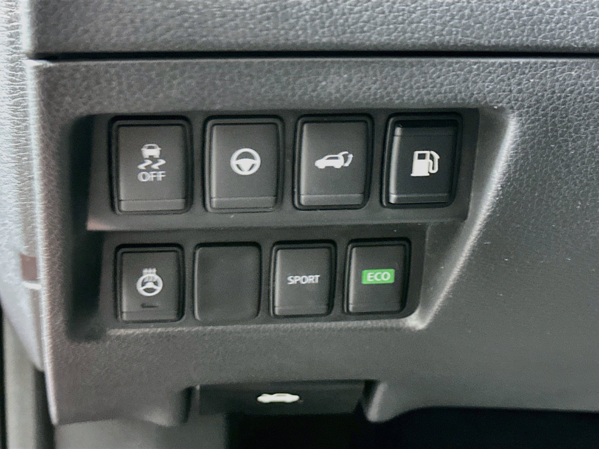 Used 2019 Nissan Rogue SV w/ Premium Package FWD image 17