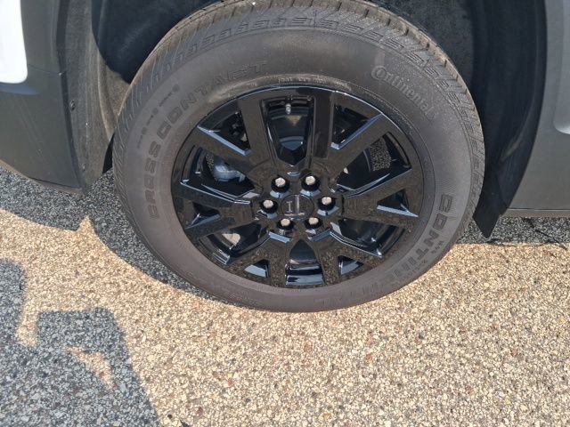 Used 2023 GMC Acadia SLE w/ Driver Convenience Package image 37