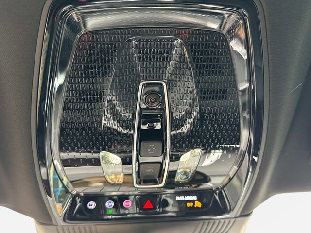 New 2026 Cadillac Vistiq Luxury w/ LPO, Floor Liner Package image 21