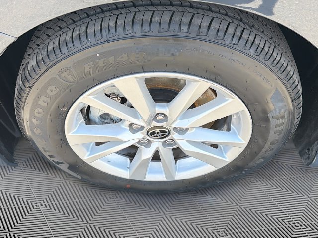 Used 2025 Toyota Camry LE FWD image 29
