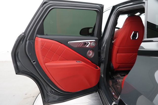 Used 2025 BMW XM image 42