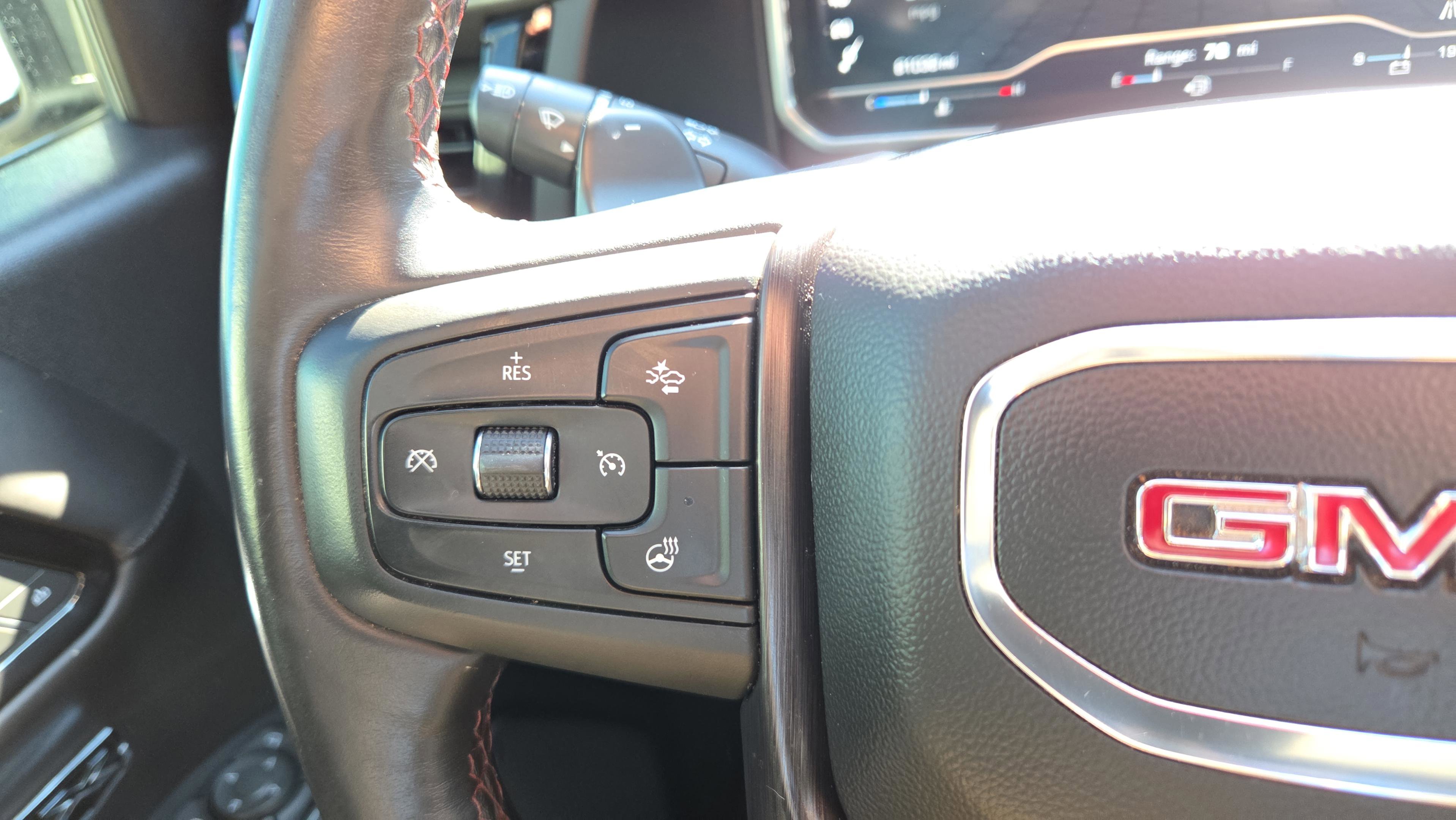 Used 2022 GMC Sierra 1500 AT4X image 11