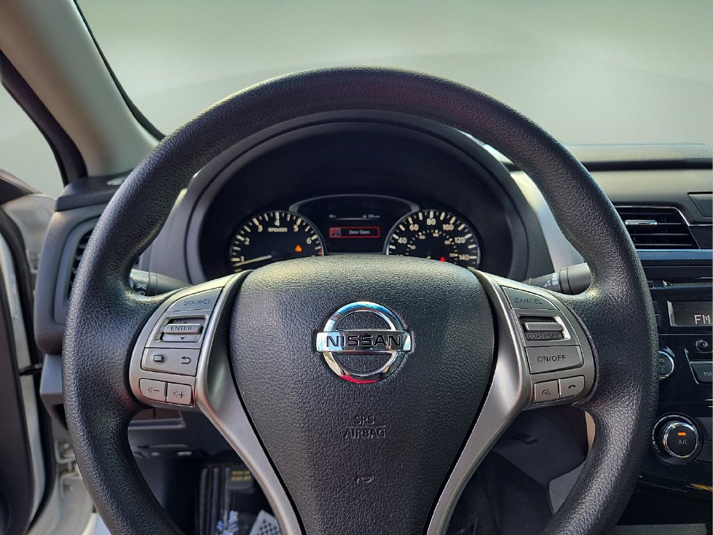 Used 2015 Nissan Altima 2.5 S w/ Power Driver Seat Package FWD image 17