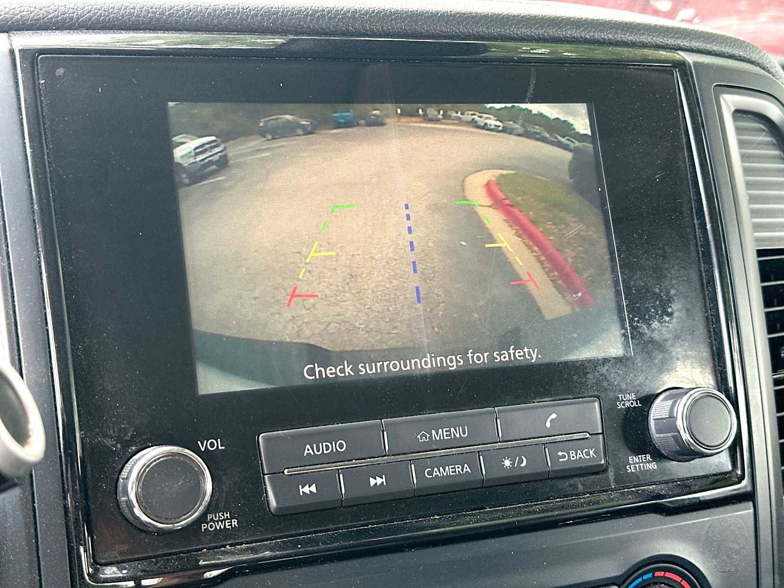 Used 2022 Nissan Titan SV image 20