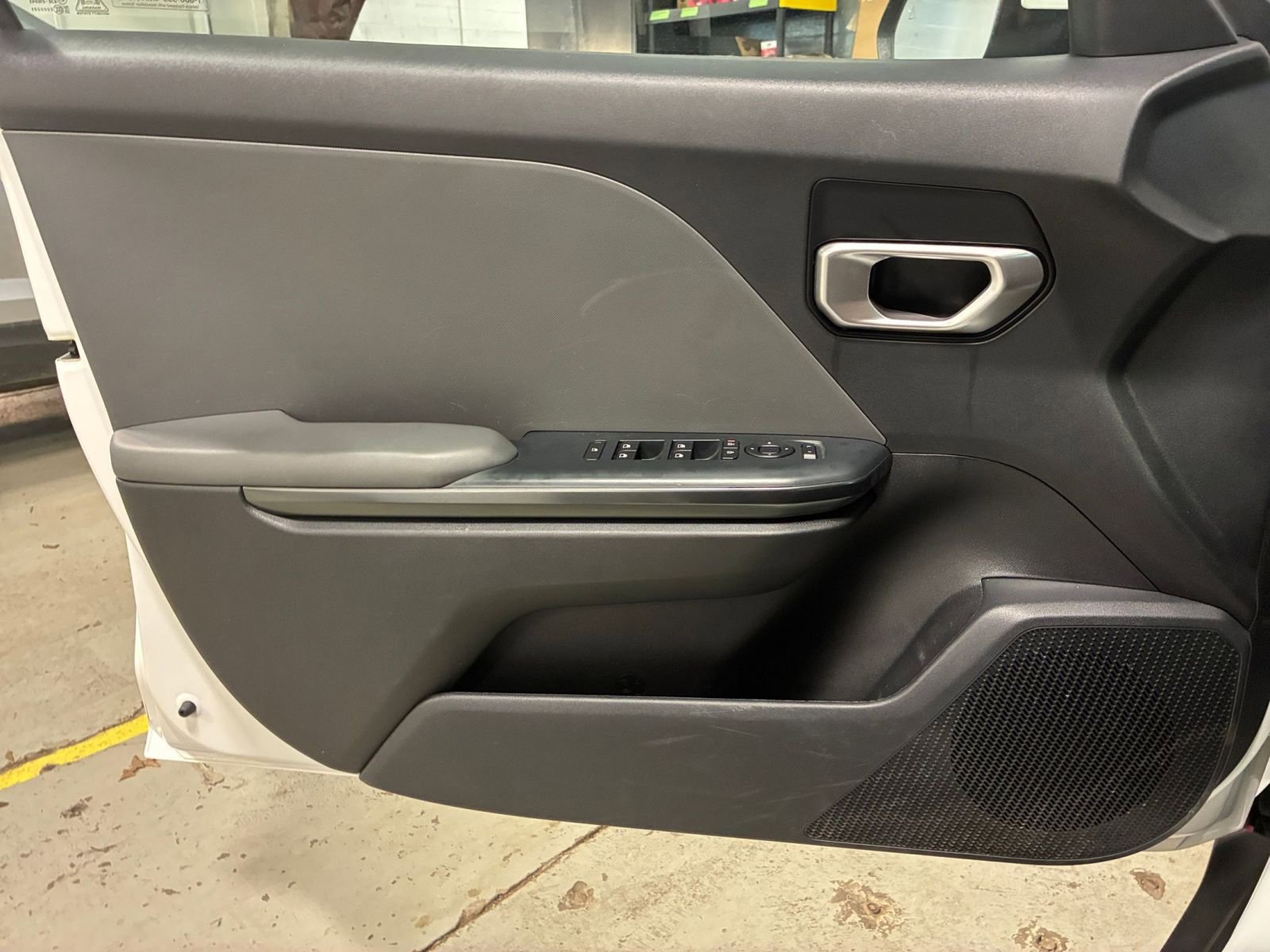 Used 2025 Kia K4 LXS image 18