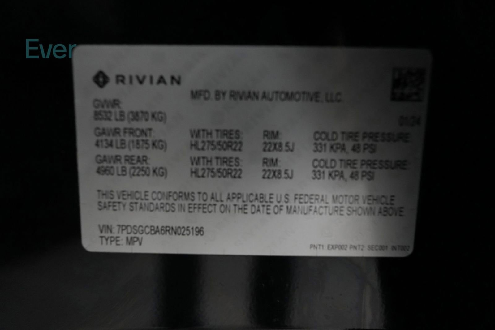 Used 2024 Rivian R1S Adventure image 28