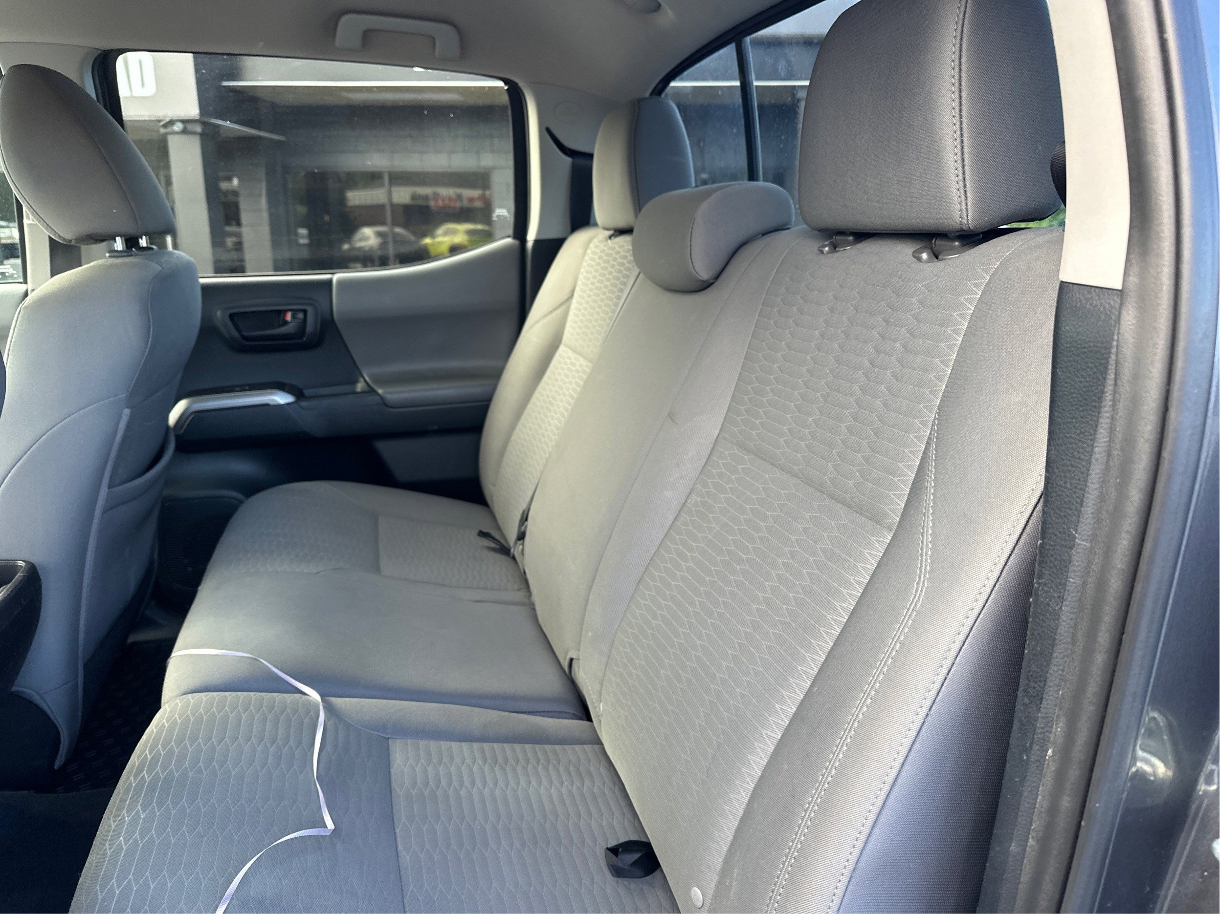 Used 2016 Toyota Tacoma SR5 AWD/4WD image 10