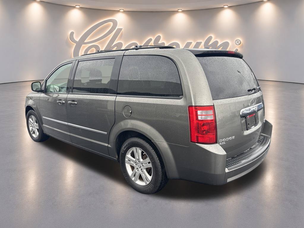 Used 2010 Dodge Grand Caravan Crew w/ Family Value Group FWD image 4