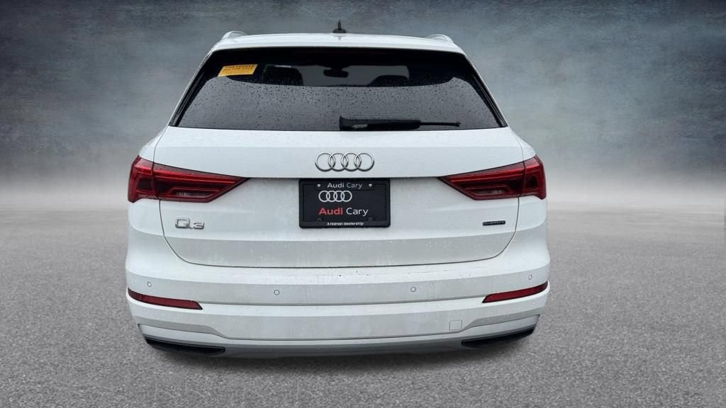 Used 2021 Audi Q3 2.0T Premium w/ Convenience Package AWD/4WD image 10