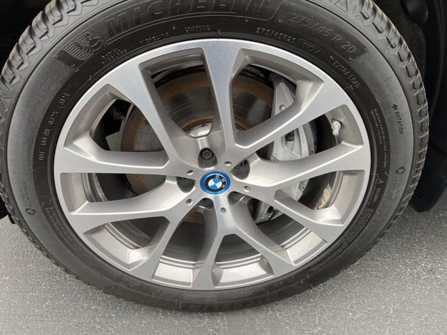 Used 2022 BMW X5 xDrive45e image 3
