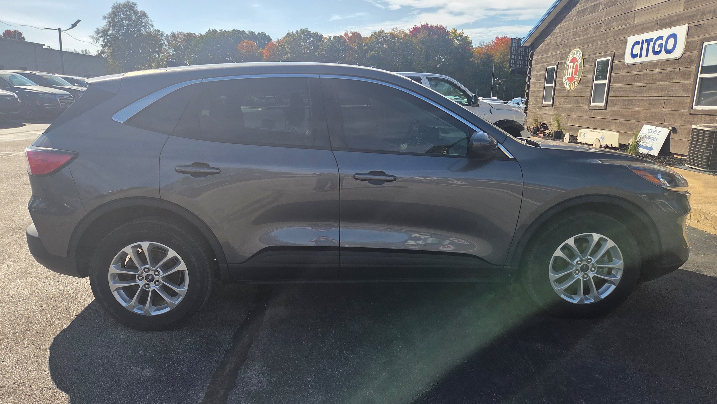 Used 2021 Ford Escape SE w/ Cold Weather Package AWD/4WD image 10
