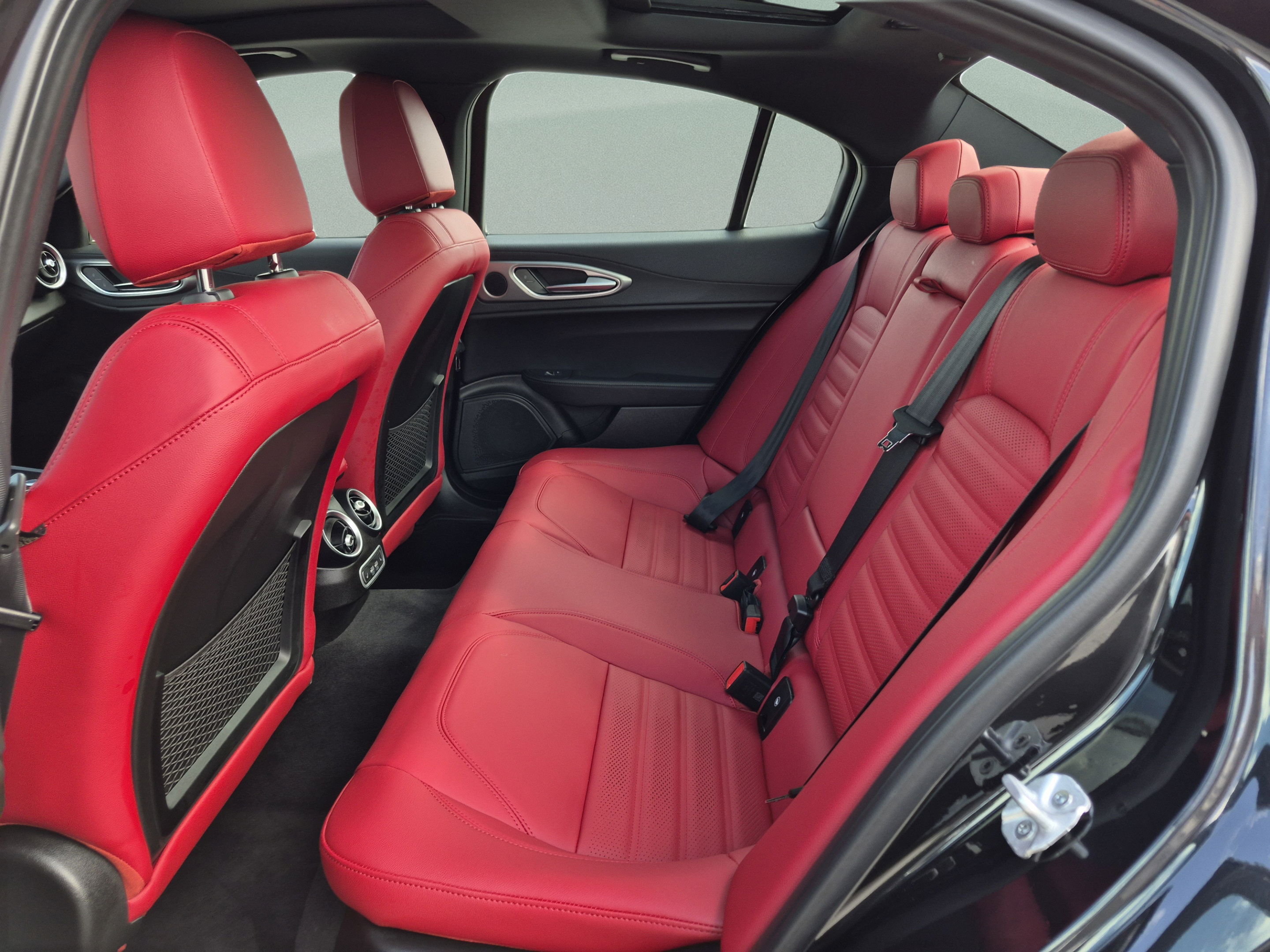 New 2026 Alfa Romeo Giulia w/ Driving Assist Package RWD image 22