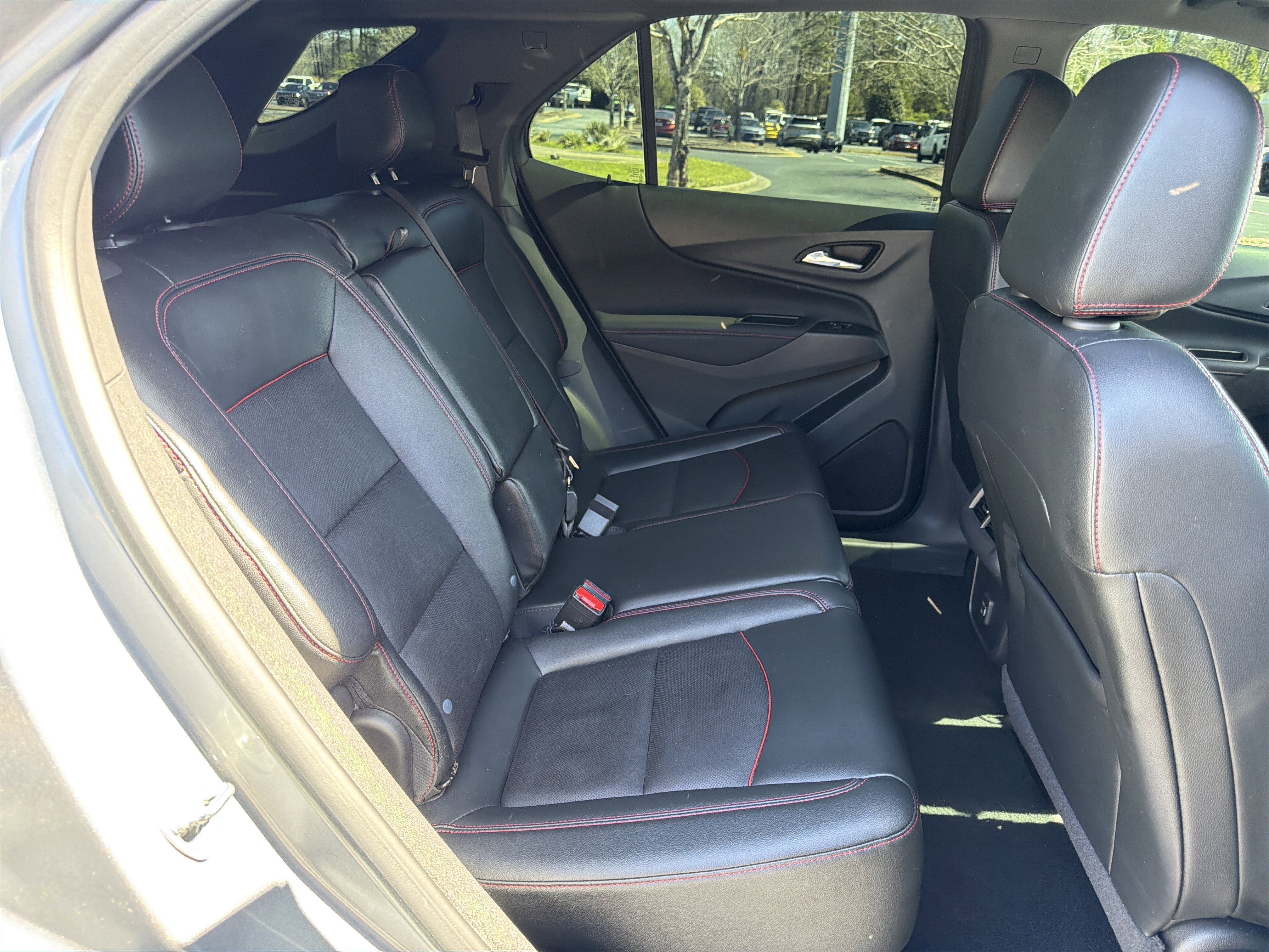 Used 2023 Chevrolet Equinox RS w/ RS Leather Package image 15