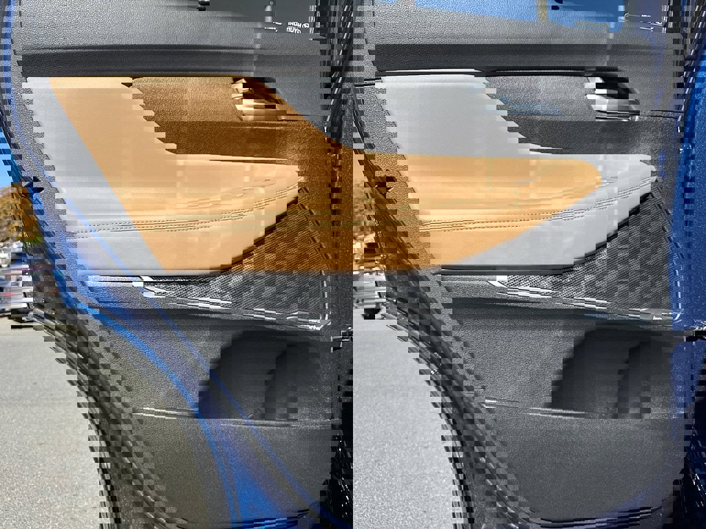 Used 2021 Hyundai Santa Fe Calligraphy w/ Cargo Package image 11