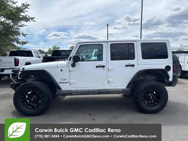 Used 2016 Jeep Wrangler Unlimited Sahara w/ Connectivity Group AWD/4WD image 3