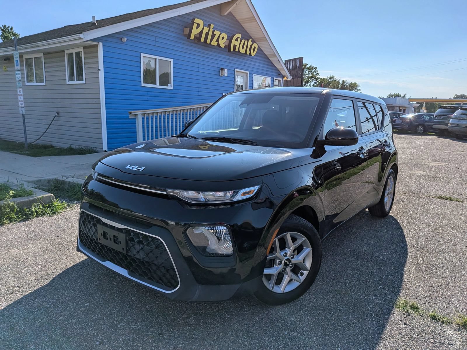 Used 2022 Kia Soul LX w/ Technology Package FWD image 2