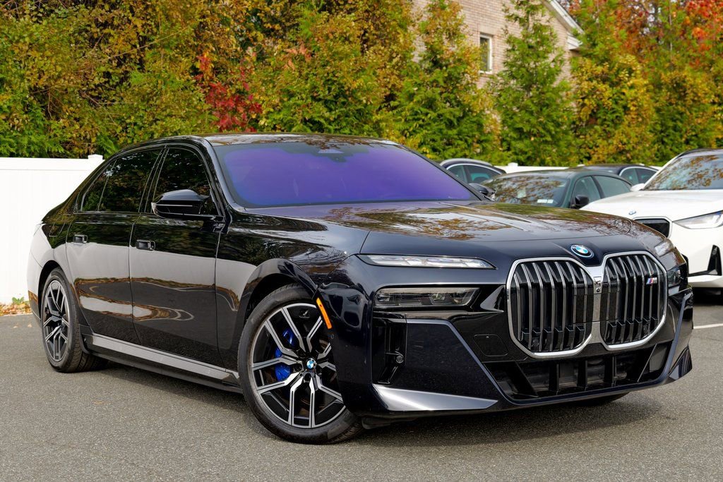 Used 2024 BMW i7 M70 w/ Executive Package