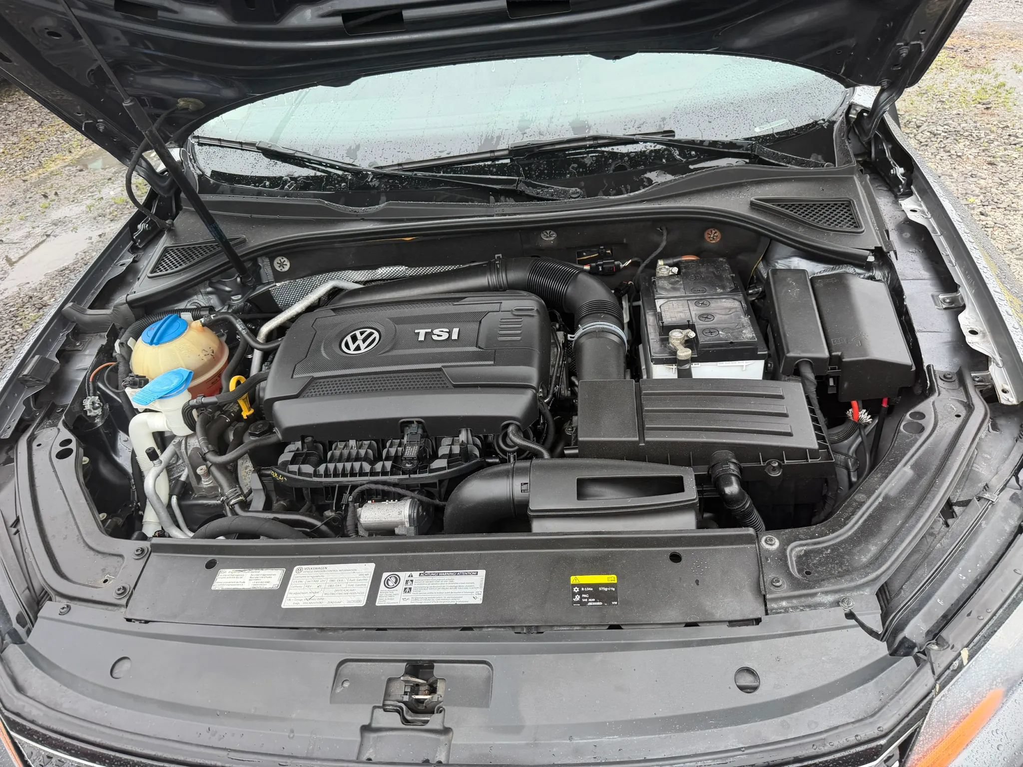 Used 2017 Volkswagen Passat 1.8T SE FWD image 24
