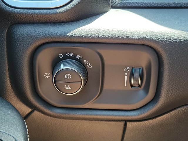 New 2026 RAM 2500 Big Horn AWD/4WD image 23