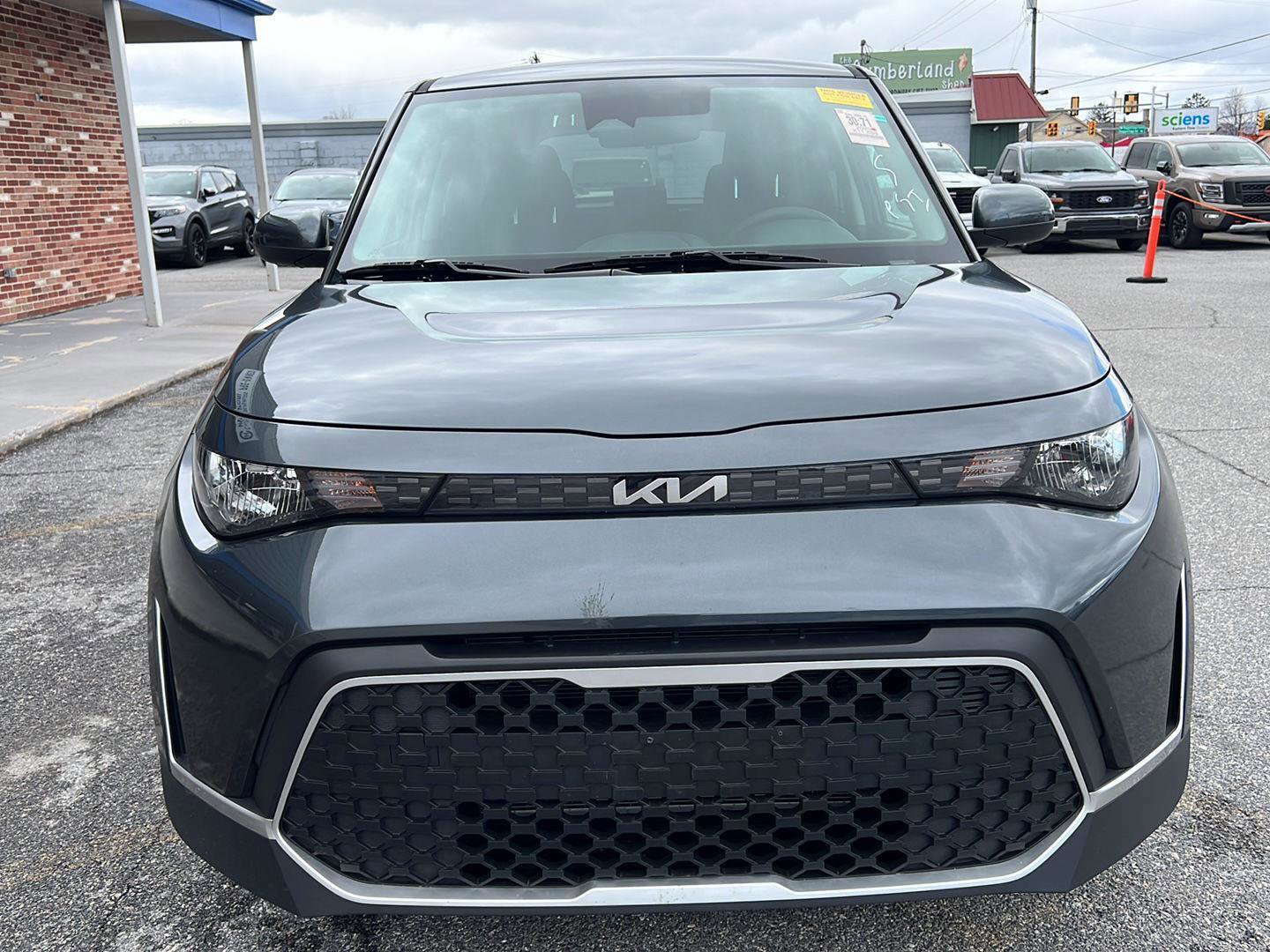 Used 2025 Kia Soul LX w/ LX Technology Package image 8