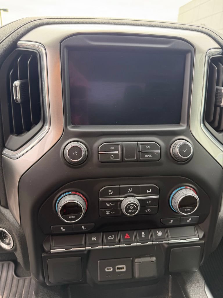 Used 2021 Chevrolet Silverado 1500 RST AWD/4WD image 13