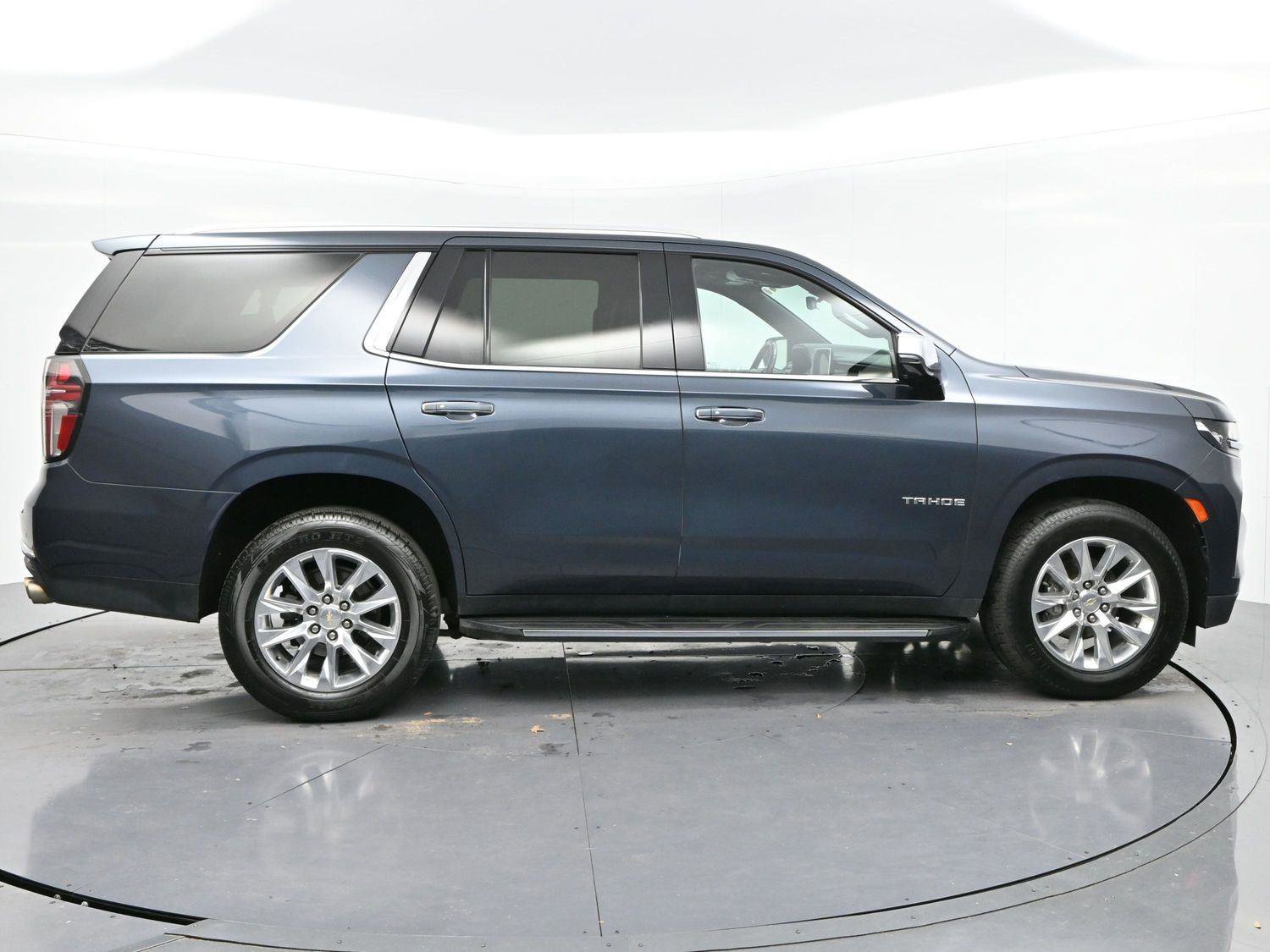 Used 2021 Chevrolet Tahoe Premier w/ Premium Package image 8