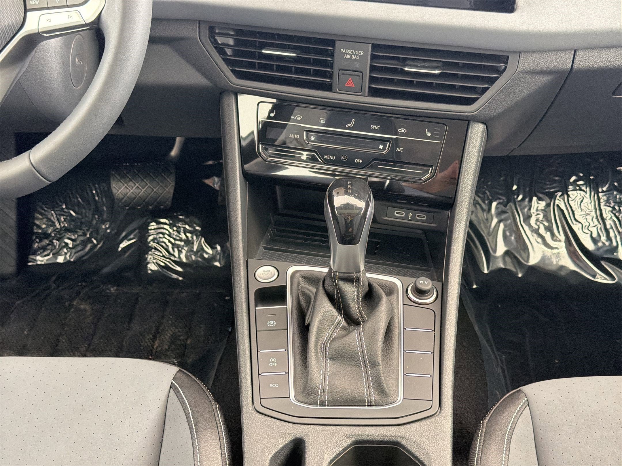 New 2026 Volkswagen Jetta SE FWD image 18