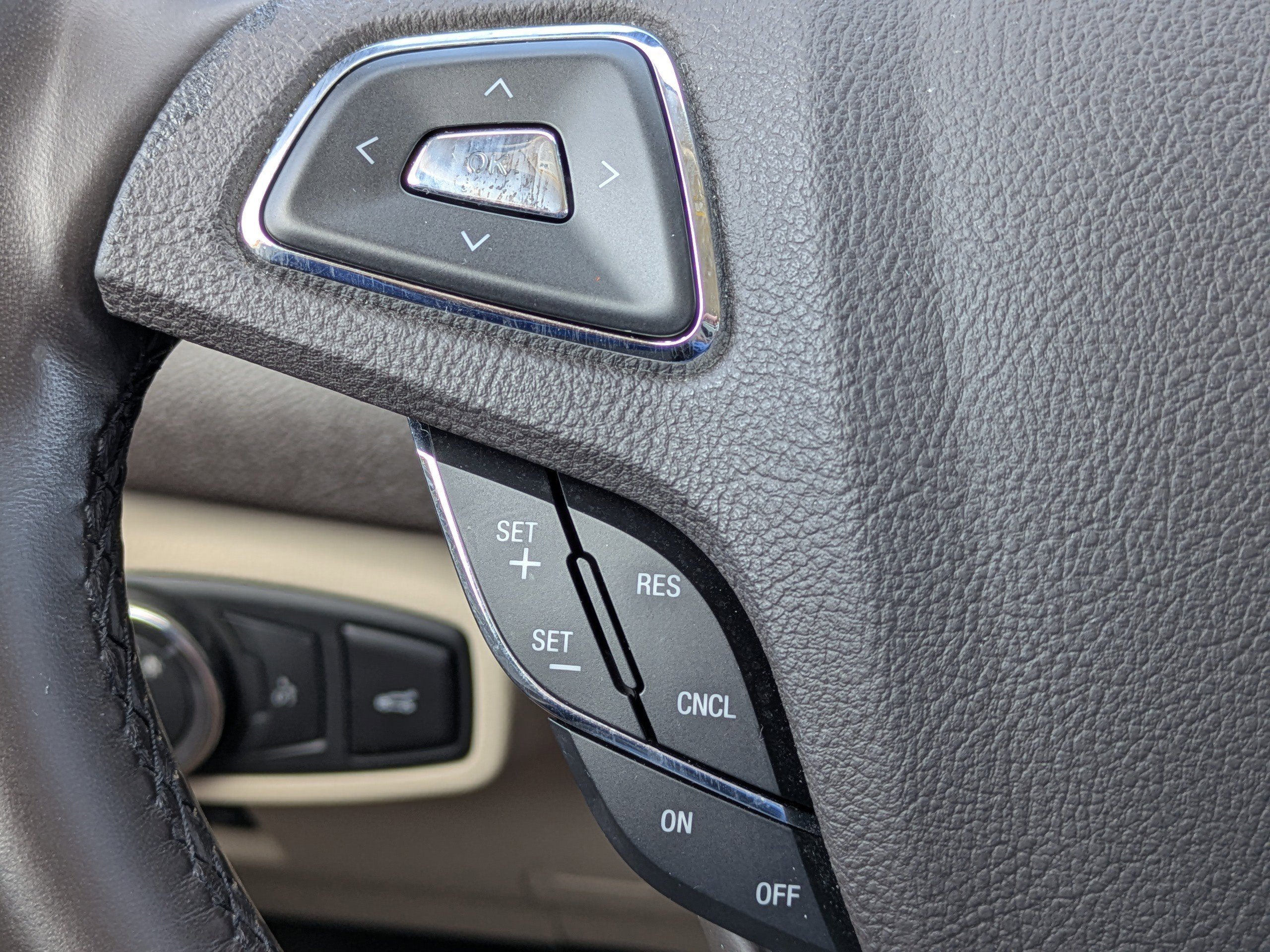 Used 2019 Lincoln MKC Select w/ Select Plus Package FWD image 23