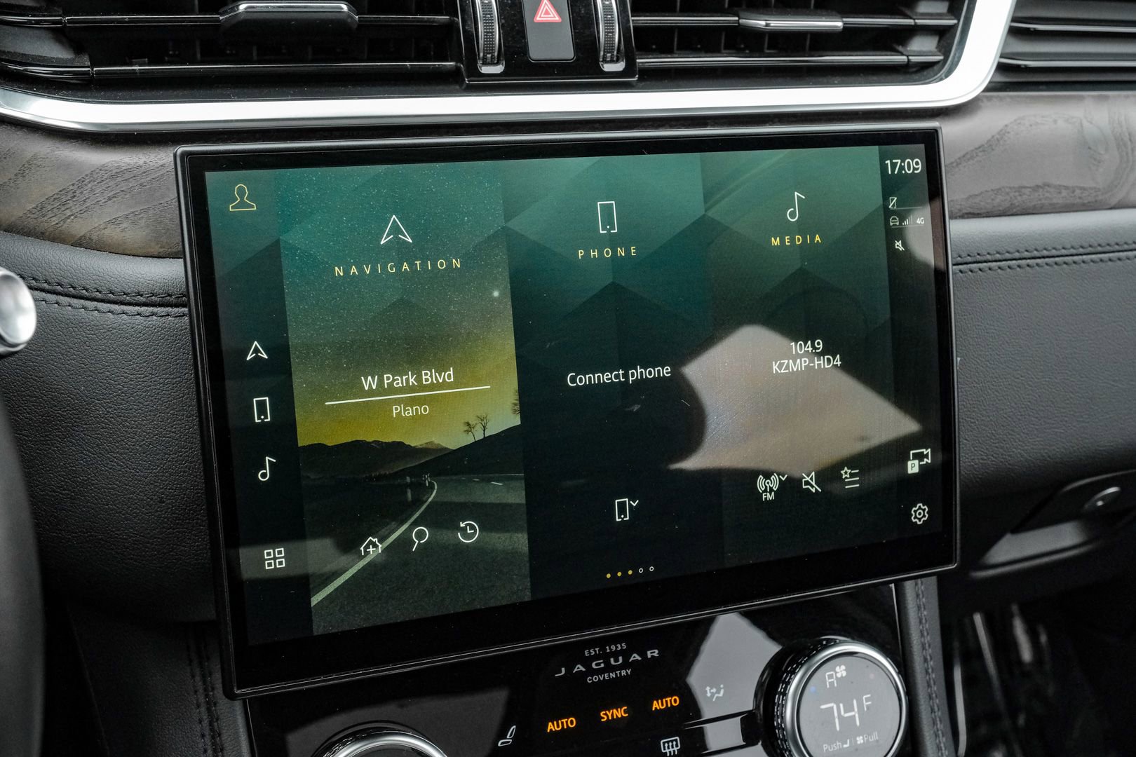 Used 2022 Jaguar F-PACE S AWD/4WD image 29