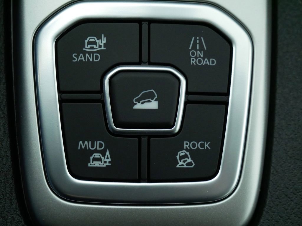 New 2026 Nissan Frontier SV w/ All-Weather Content Package image 30