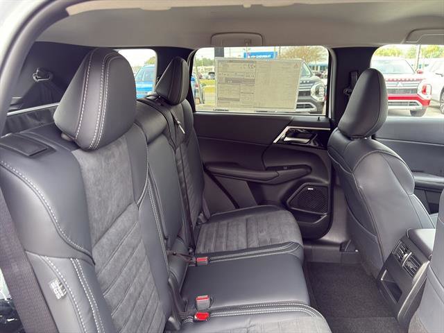 New 2026 Mitsubishi Outlander SE AWD/4WD image 10