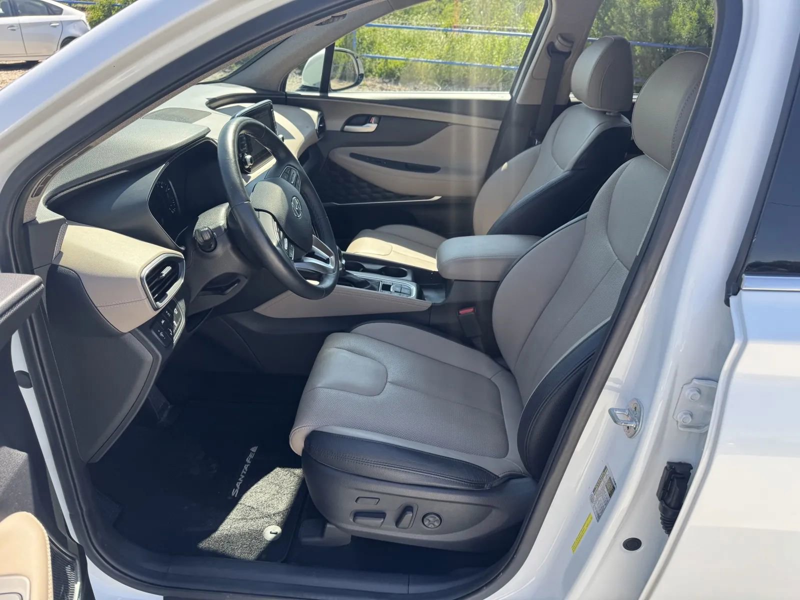 Used 2019 Hyundai Santa Fe AWD image 14