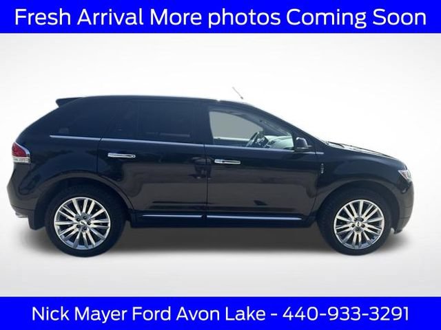 Used 2013 Lincoln MKX AWD image 3