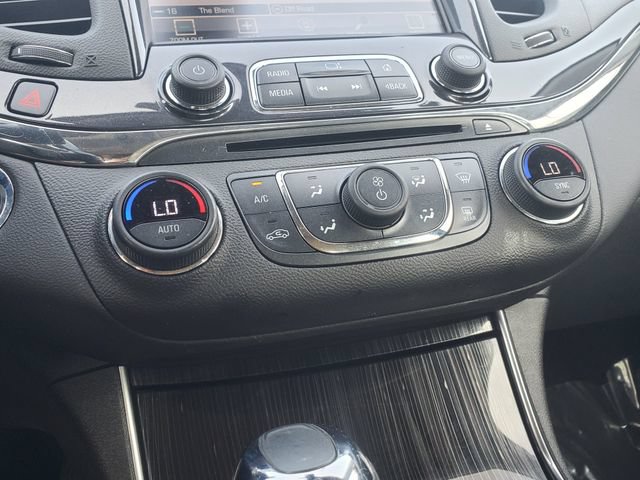 Used 2018 Chevrolet Impala Premier FWD image 33