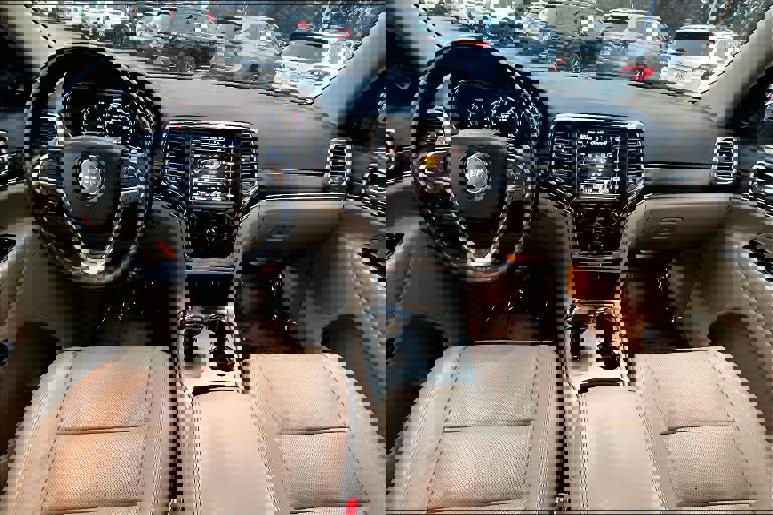 Used 2015 Jeep Grand Cherokee Limited w/ Luxury Group II image 15