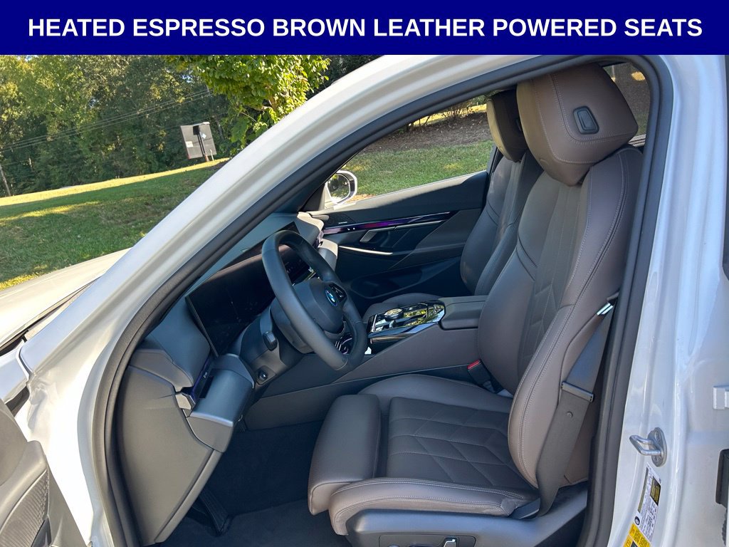 Used 2024 BMW i5 eDrive40i w/ M Sport Package RWD image 5
